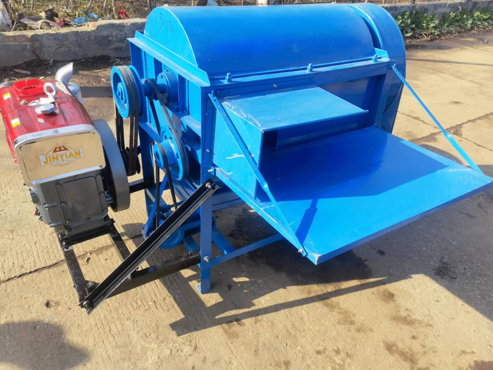 Rice Thresher Machine - Wheeled Mobile Diesel Engine Multi Function